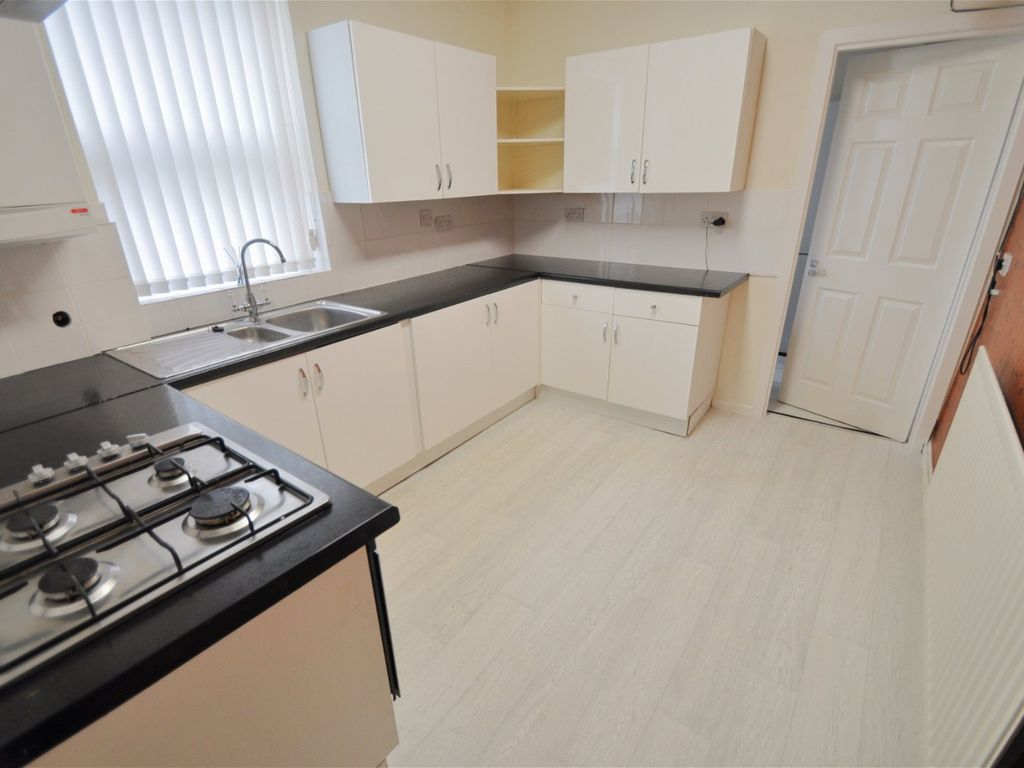 1 bed flat for sale in Victoria Road, Wallasey CH45, £105,000