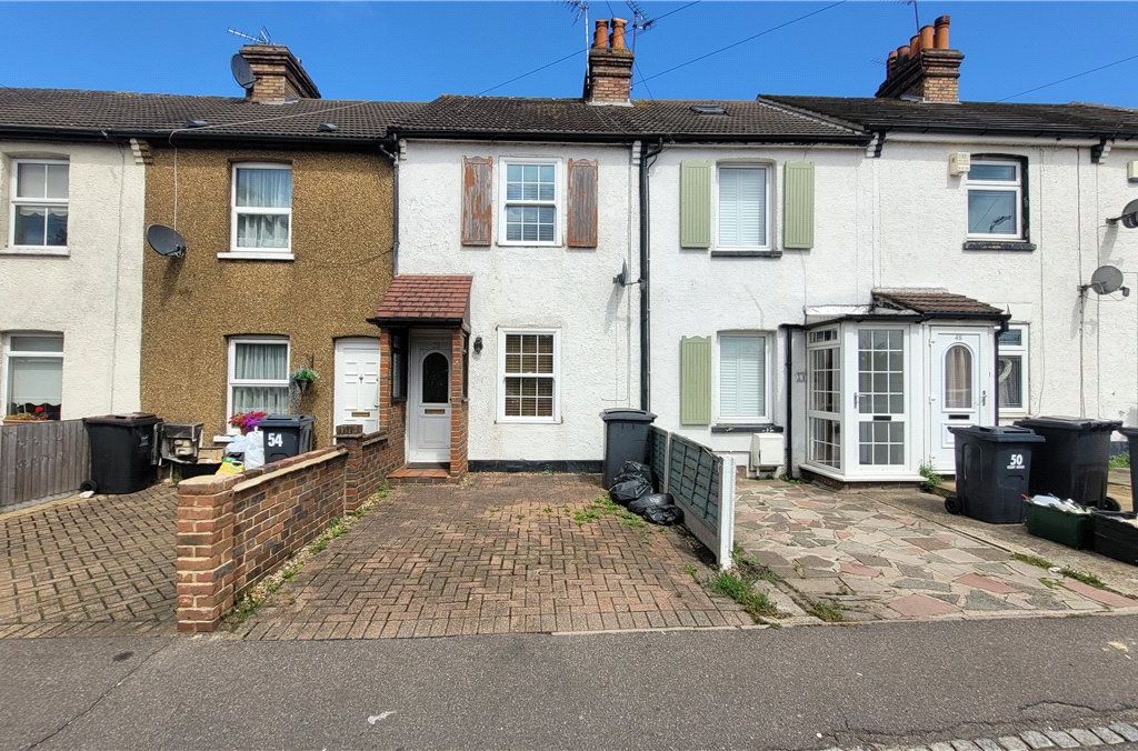 2 bed terraced house for sale in Kent Road, Orpington, Kent BR5, £300,000