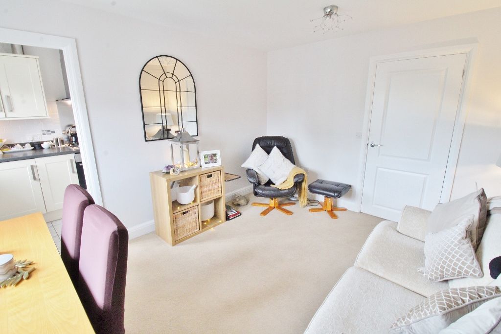 1 bed flat for sale in Amberley Court, Stubbington, Fareham PO14, £185,000