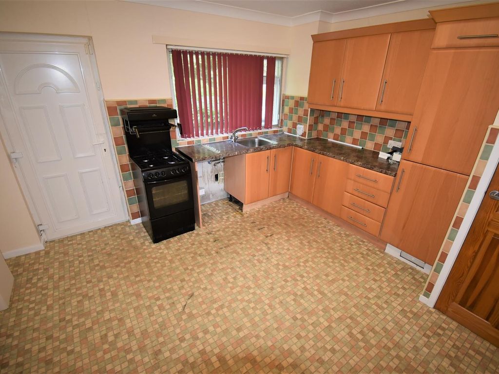 2 bed end terrace house for sale in New Hey Road, Salendine Nook, Huddersfield HD3, £130,000