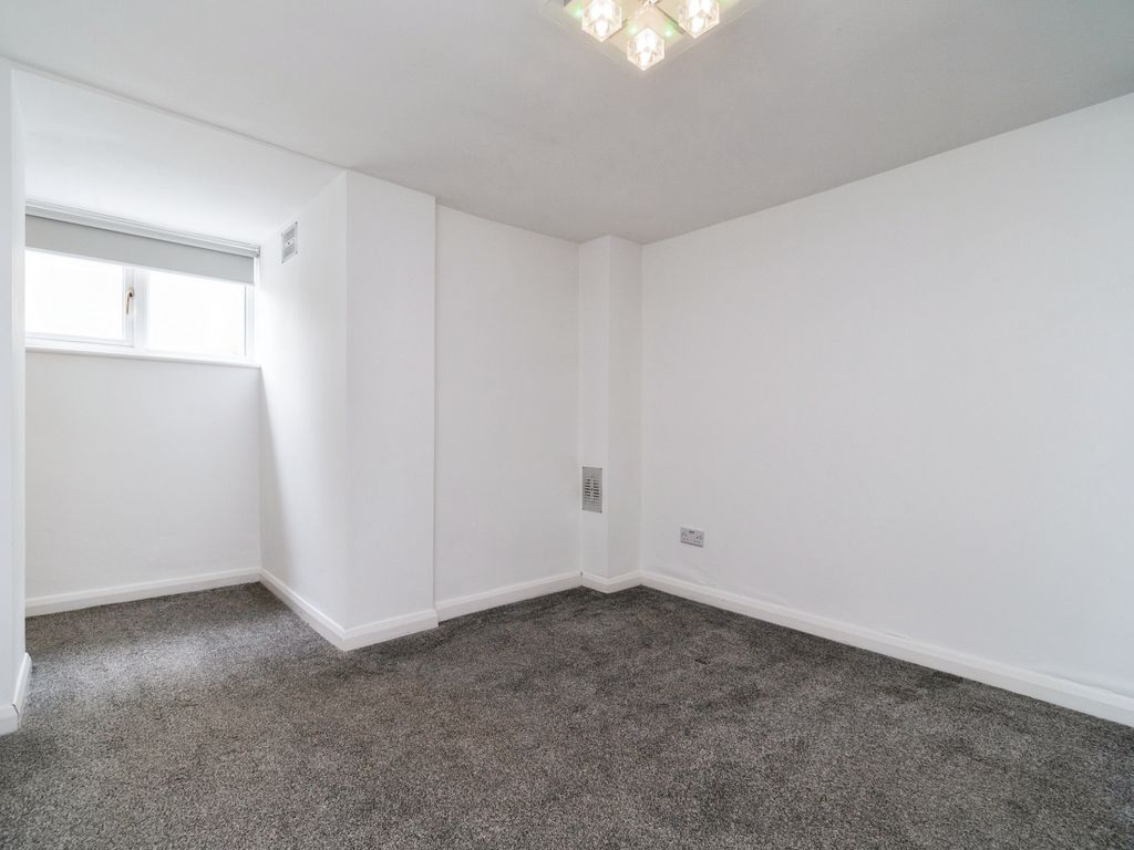1 bed flat for sale in Cavendish Road, Sutton SM2, £220,000
