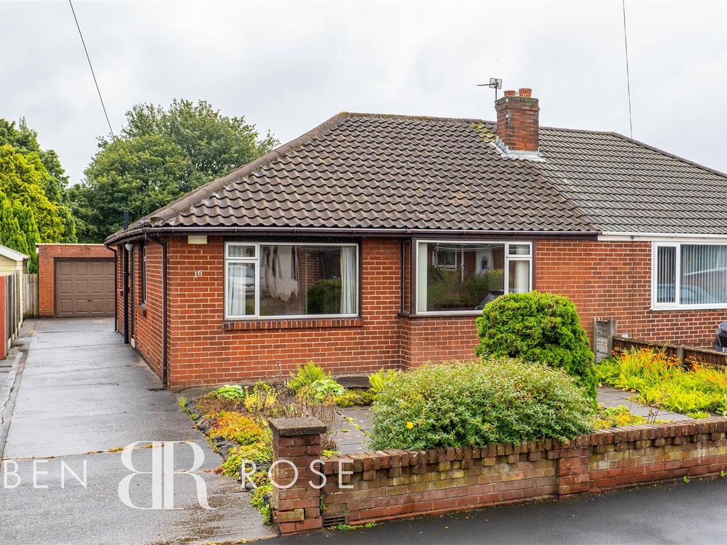 3 bed semi-detached bungalow for sale in Glamis Road, Leyland PR25, £180,000