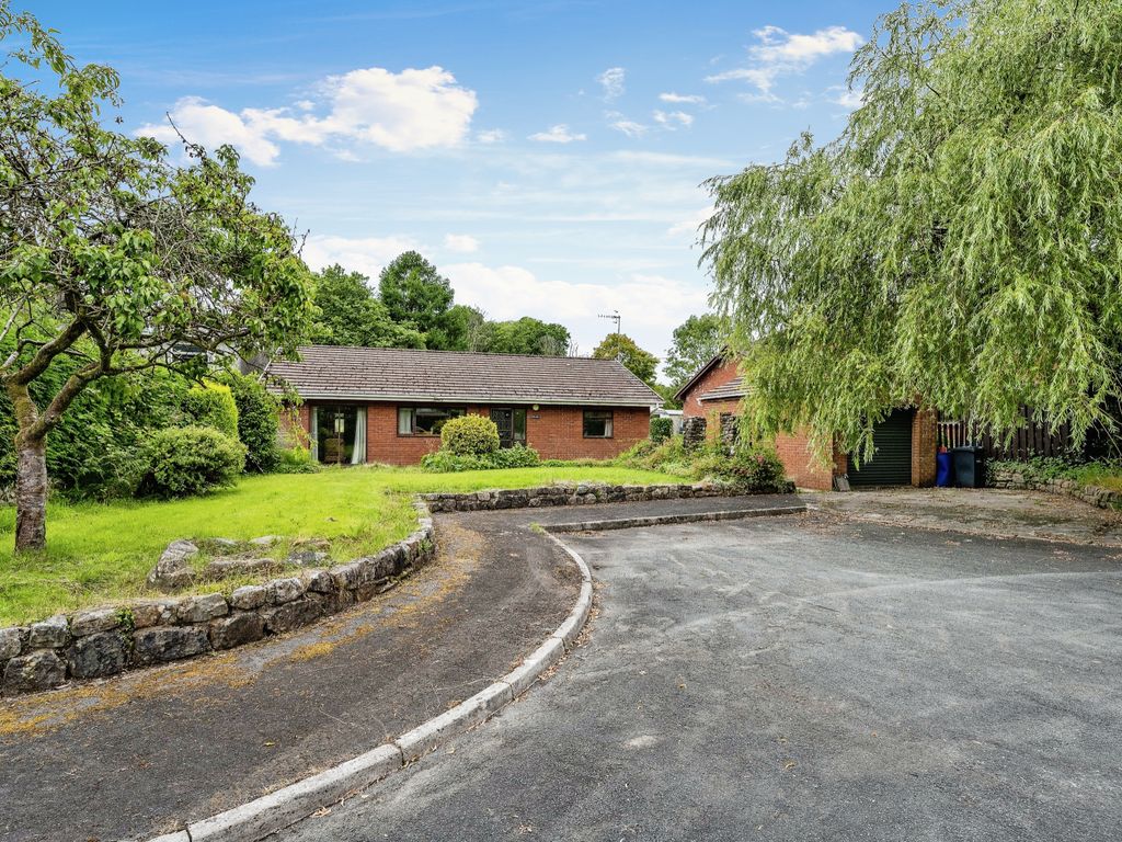 4 bed bungalow for sale in Long Street, Ystradgynlais, Powys SA9, £280,000