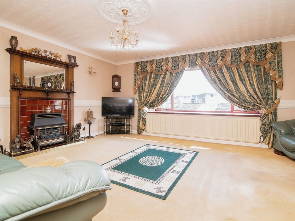 3 bed detached bungalow for sale in Wyndmill Crescent, West Bromwich B71, £290,000