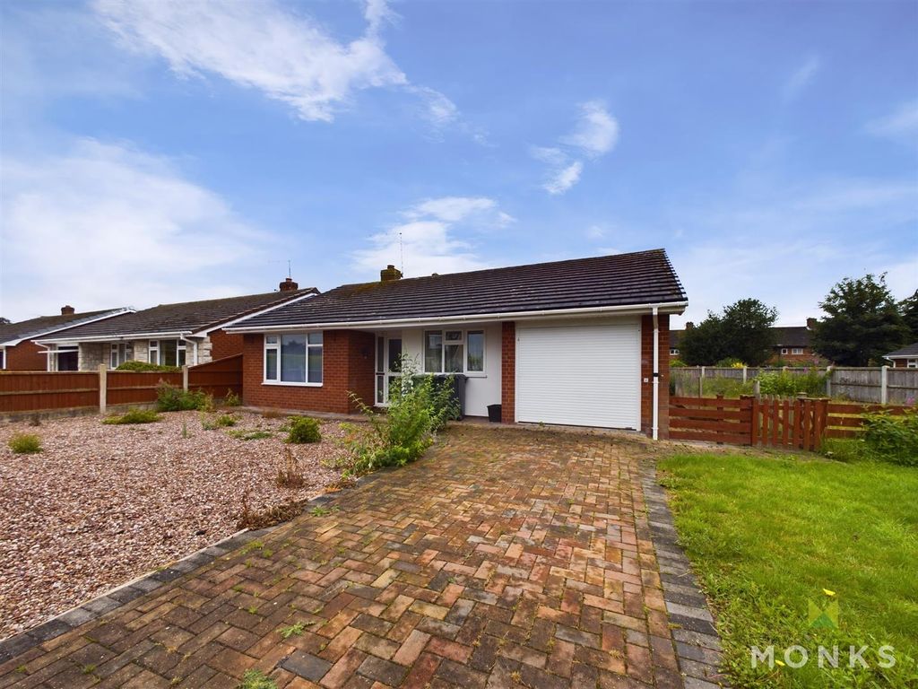3 bed detached bungalow for sale in Hawkstone Drive, Wem, Shrewsbury SY4, £230,000