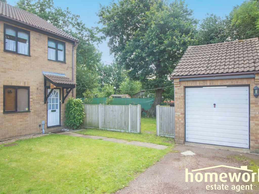3 bed semi-detached house for sale in Hillfields, Dereham NR19, £200,000