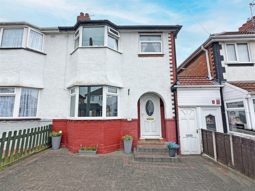 3 bed semi-detached house for sale in Westfield Avenue, Birmingham B14, £220,000