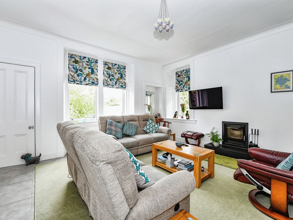 2 bed flat for sale in Sinclair Street, Helensburgh G84, £270,000
