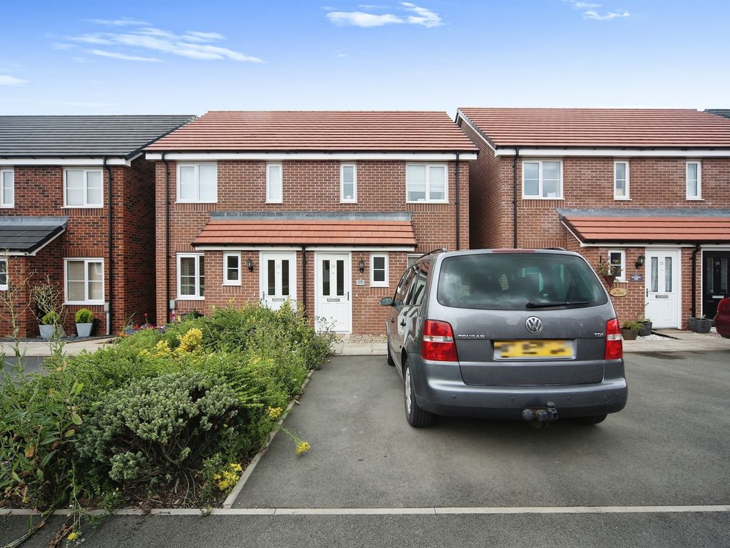 2 bed semi-detached house for sale in Laceby Close, Redditch B97, £90,000