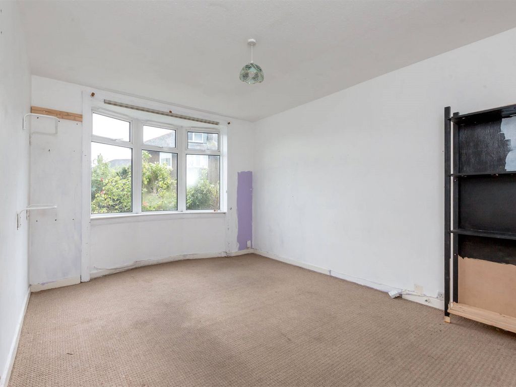 2 bed flat for sale in Broomhall Avenue, Carrick Knowe, Edinburgh EH12, £145,000