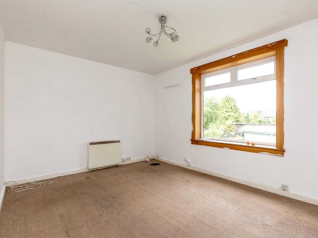 2 bed flat for sale in Broomhall Avenue, Carrick Knowe, Edinburgh EH12, £145,000