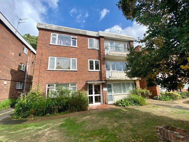 1 bed flat for sale in Woodside Road, Southampton, Hampshire SO17, £100,000