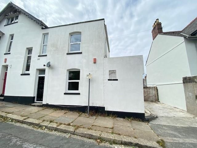 2 bed end terrace house for sale in Rochester Road, Mutley, Plymouth PL4, £170,000