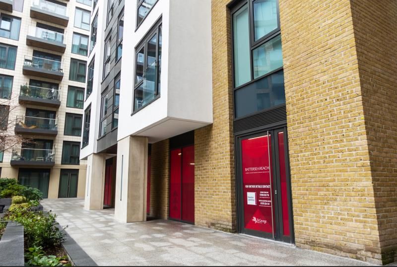 Office for sale in Unit 46 Discovery House, Battersea Reach, Battersea SW18, £743,200