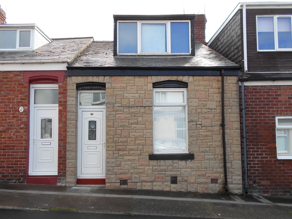 2 bed terraced house for sale in Broadsheath Terrace, Sunderland SR5, £80,000