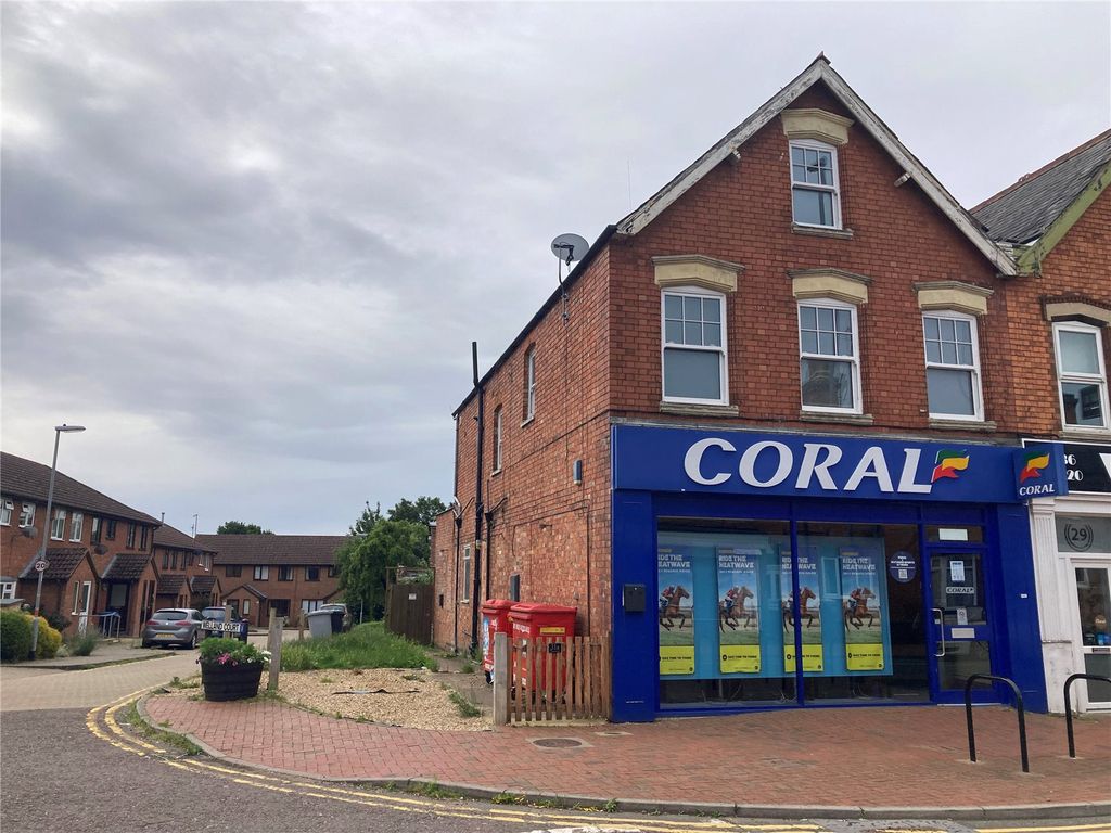 Retail premises for sale in Station Road, Desborough NN14, £325,000