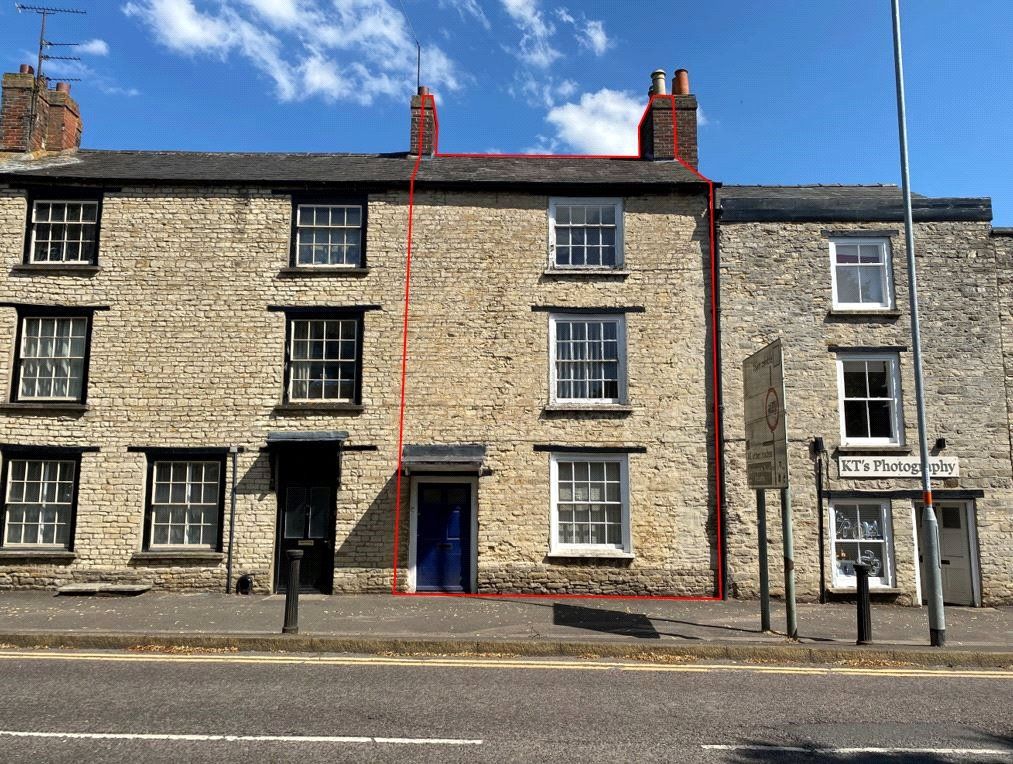 Commercial property for sale in High Street, Brackley, Northamptonshire NN13, £239,950