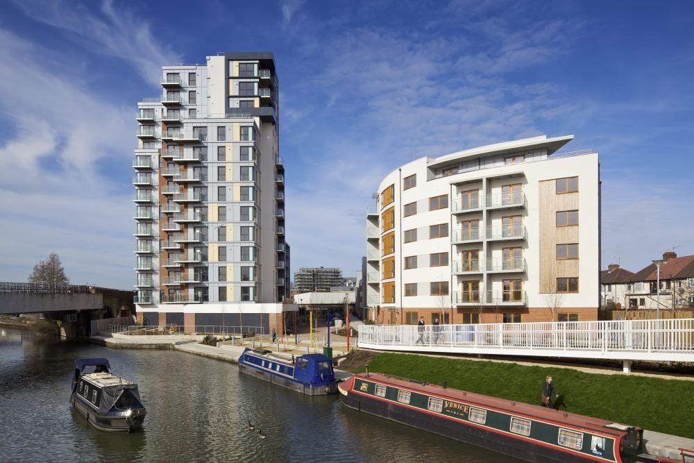 1 bed flat for sale in Fairbanks Court, Atlip Road, Wembley, Middlesex HA0, £329,950