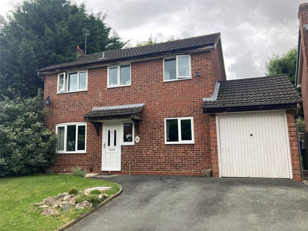 3 bed detached house for sale in Madeley Wood View, Madeley, Telford, Shropshire TF7, £250,000