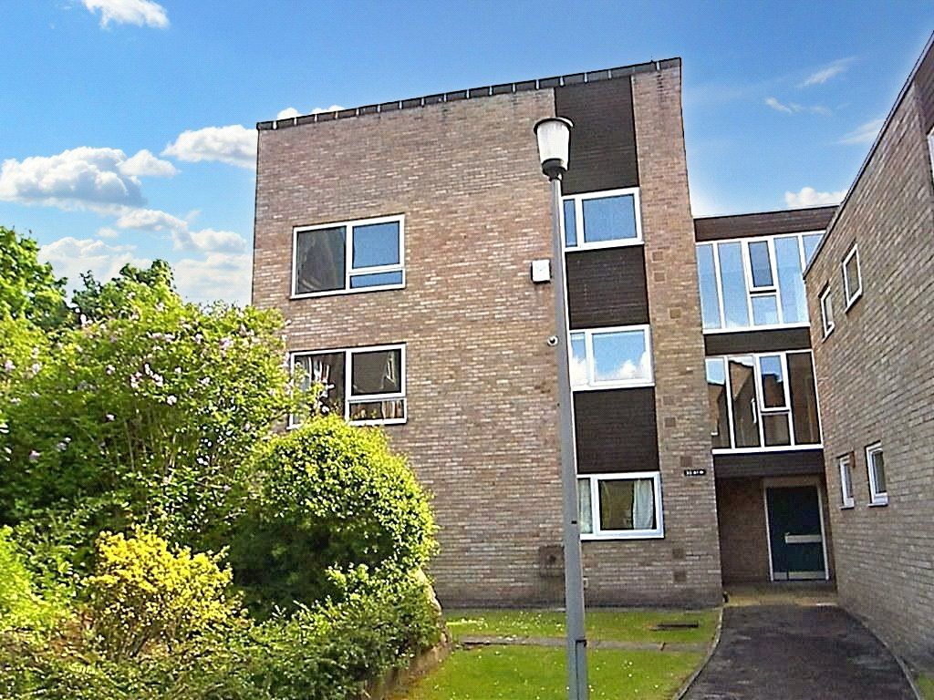 1 bed flat for sale in Weetwood House Court, Leeds, West Yorkshire LS16, £135,000