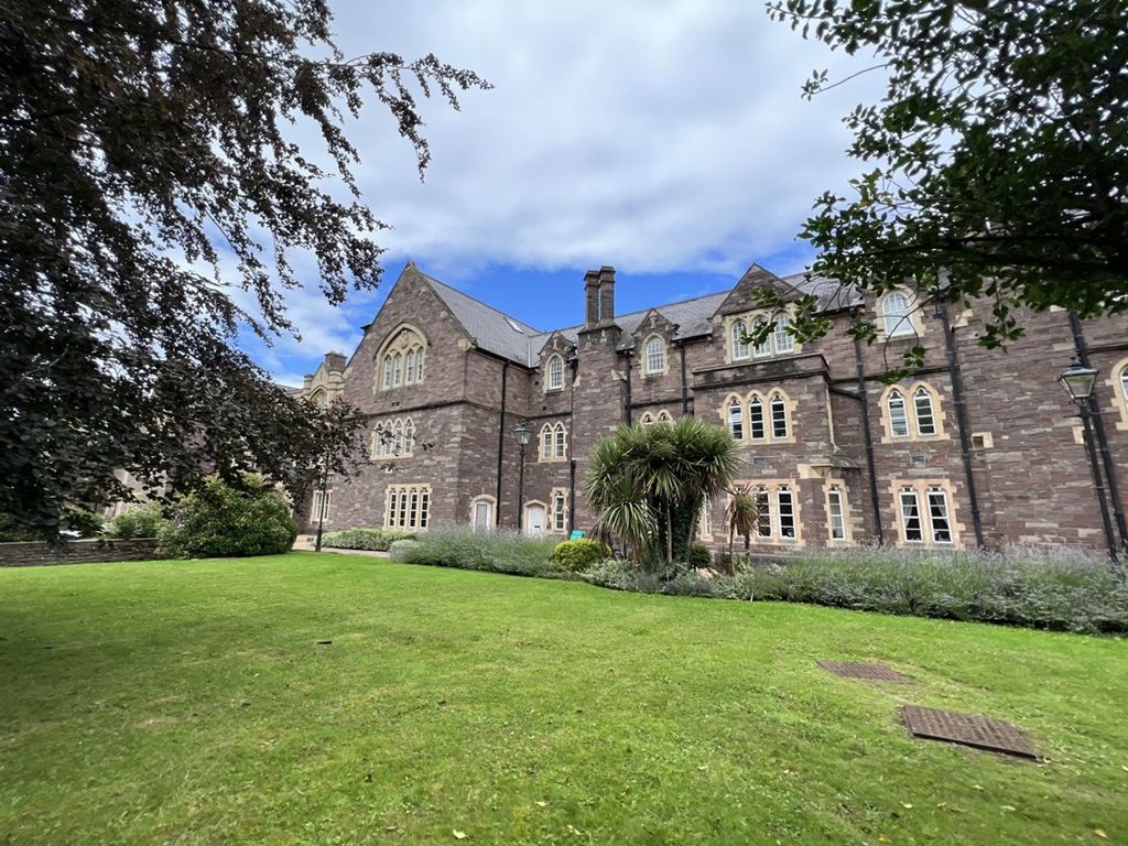2 bed flat for sale in Sarno Square, Abergavenny NP7, £225,000