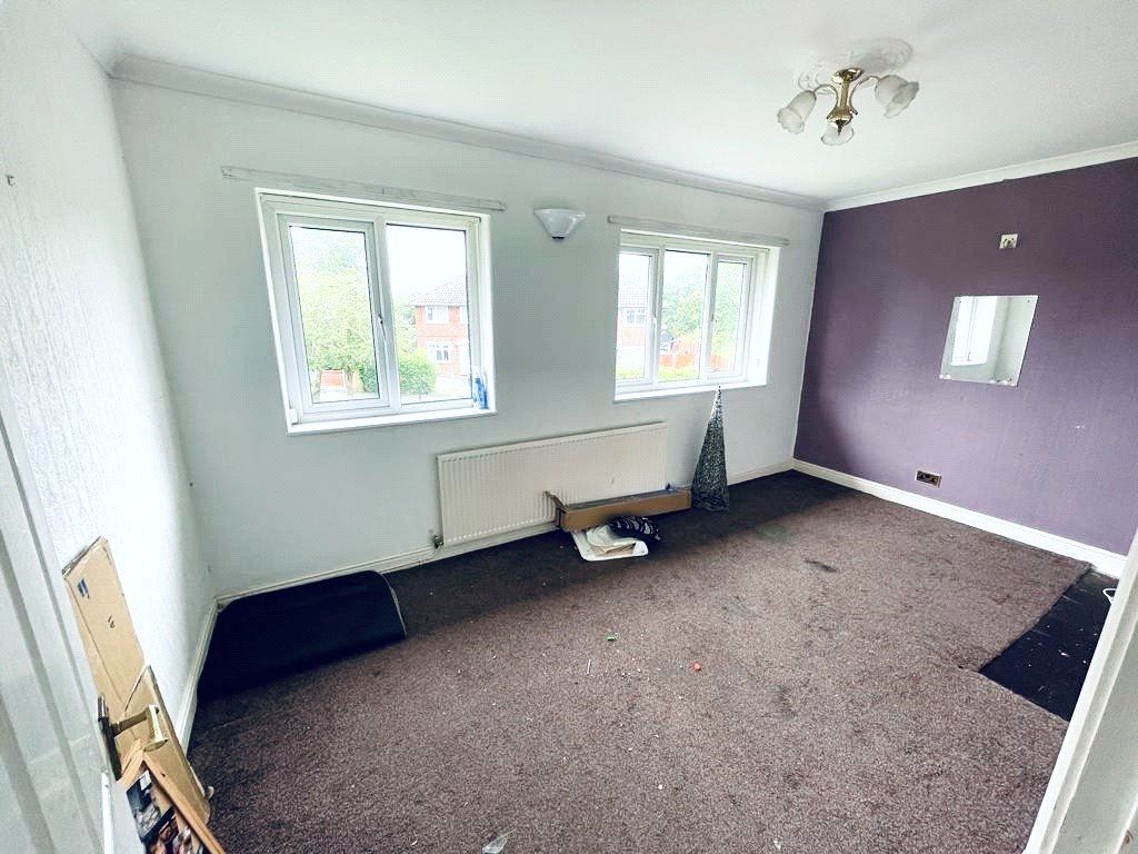 2 bed flat for sale in Thorn Grove, Cheadle Hulme, Cheadle, Greater Manchester SK8, £180,000