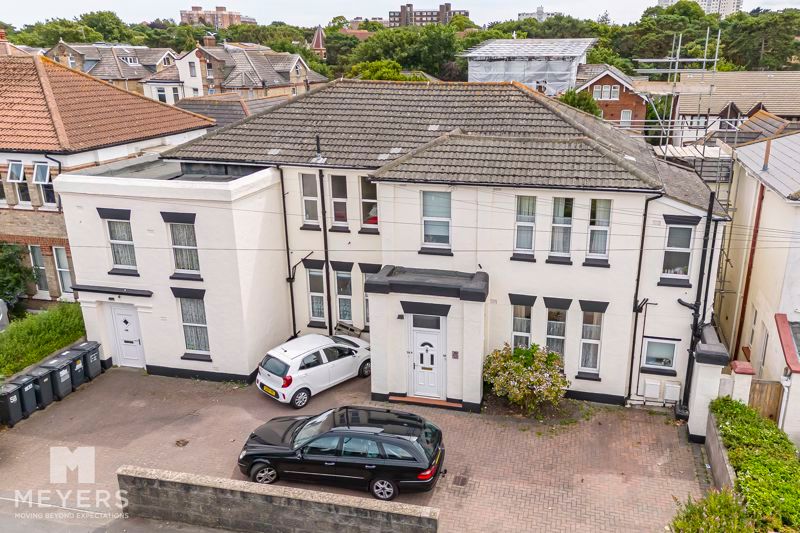 3 bed flat for sale in Southcote Road, Bournemouth BH1, £280,000