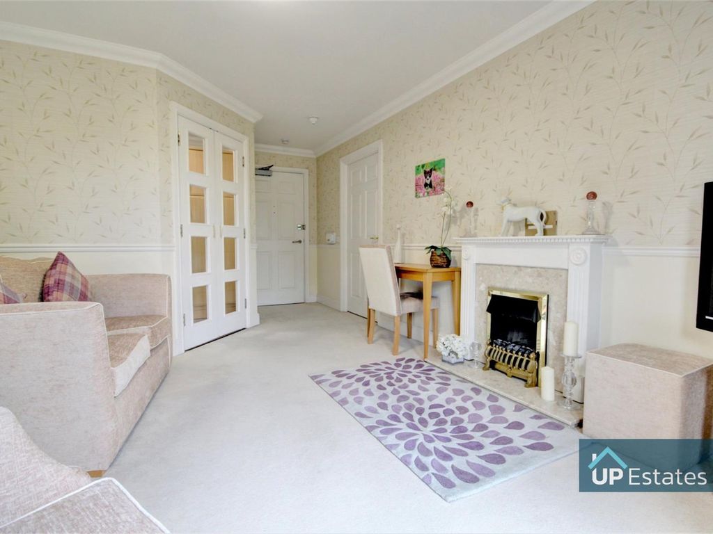 1 bed flat for sale in Boveney Court, Hospital Lane, Bedworth CV12, £95,000