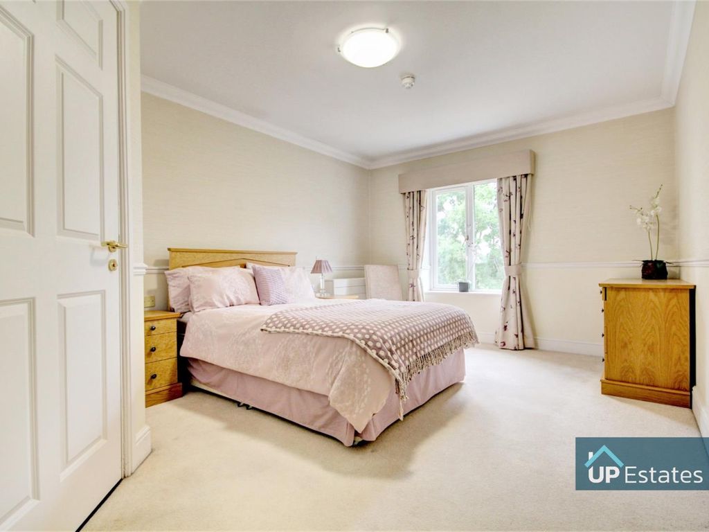 1 bed flat for sale in Boveney Court, Hospital Lane, Bedworth CV12, £95,000