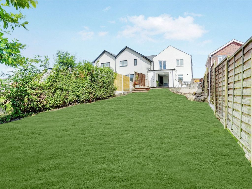 3 bed detached house for sale in Park Hill, Swallownest, Sheffield, South Yorkshire S26, £270,000