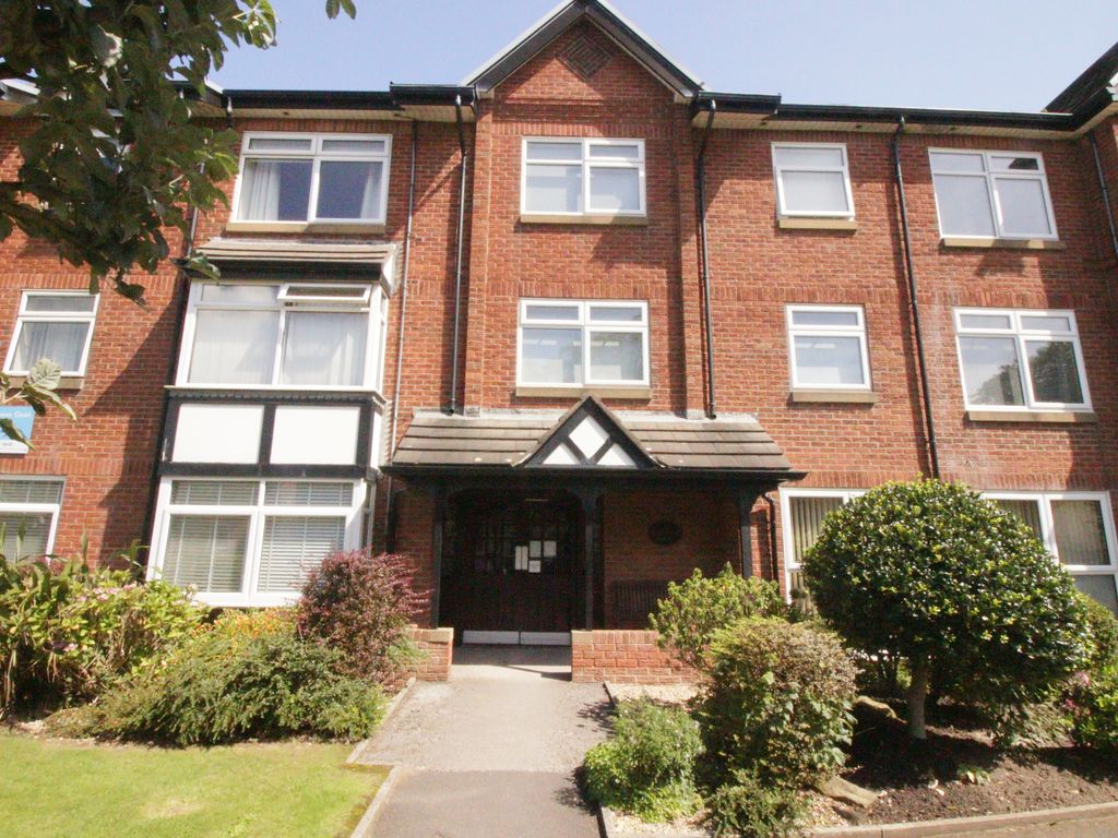 1 bed flat for sale in St. Andrews Road North, Lytham St. Annes FY8, £73,950