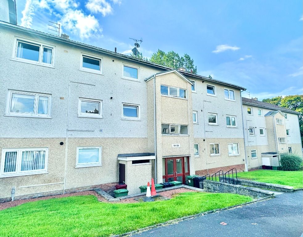 2 bed penthouse for sale in Hume Place, The Murray, East Kilbride G75, £63,000