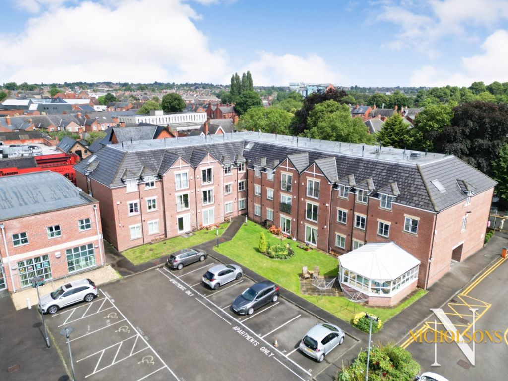 2 bed flat for sale in Royal Court, Worksop, Nottinghamshire S80, £110,000