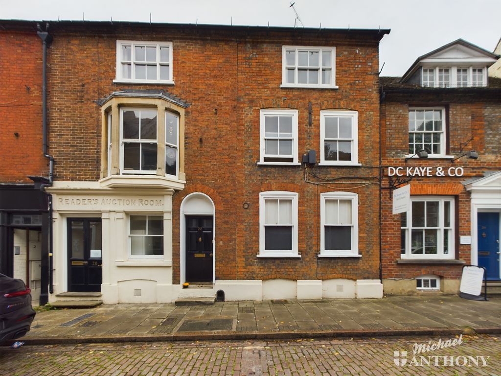 1 bed flat for sale in Temple Street, Aylesbury HP20, £175,000