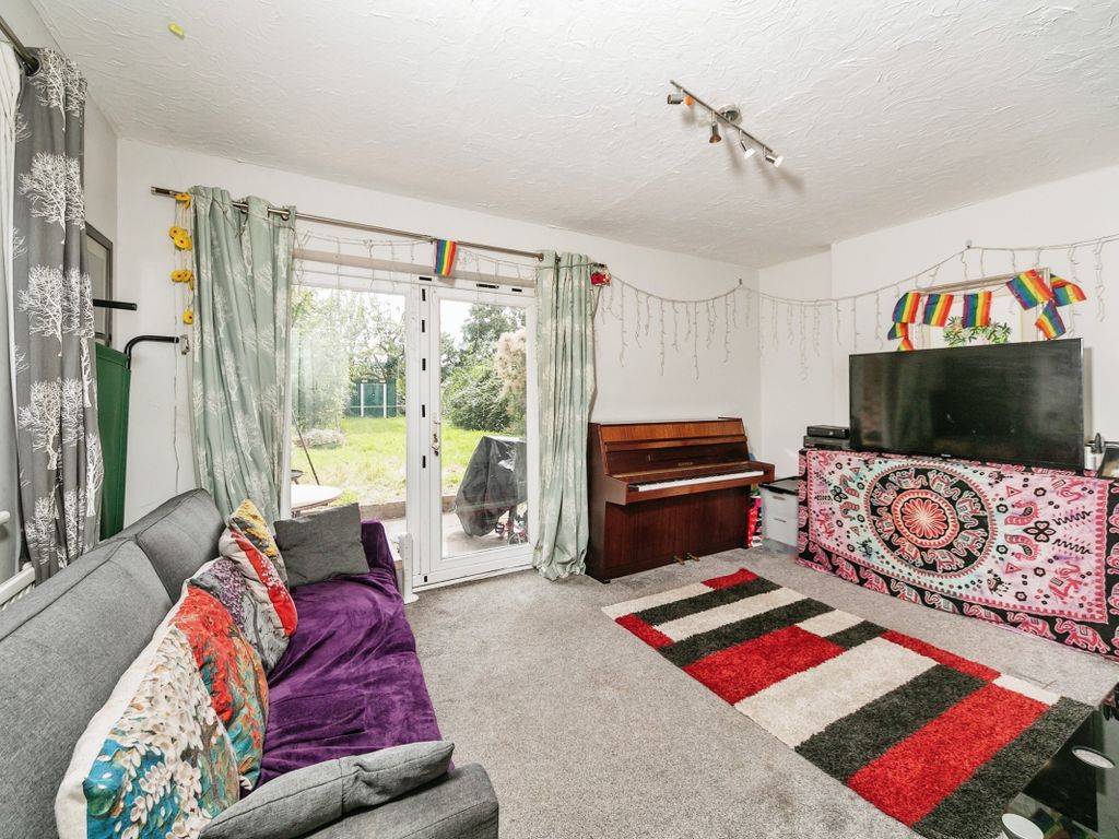 1 bed maisonette for sale in Milman Road, Reading RG2, £180,000