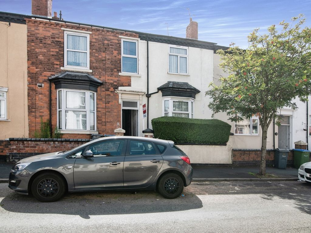 3 bed terraced house for sale in Thynne Street, West Bromwich B70, £180,000