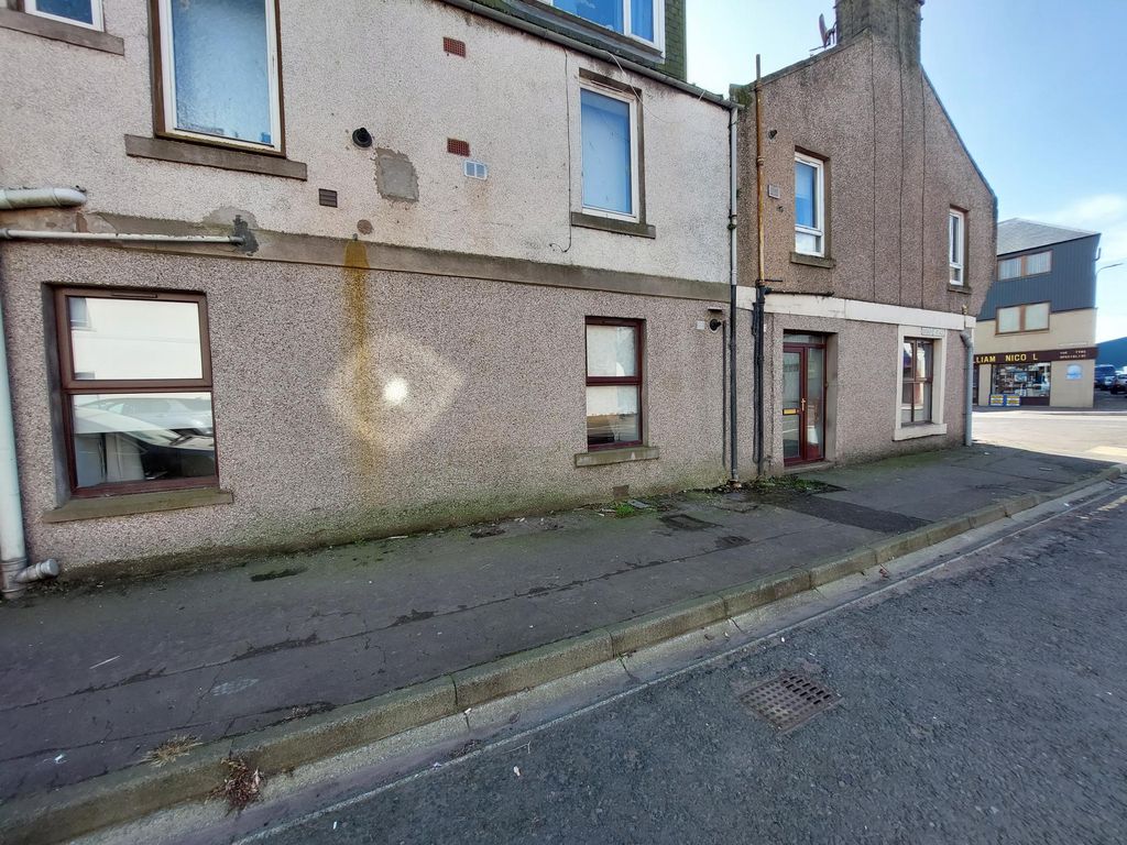 2 bed flat for sale in Ferry Street, Montrose DD10, £84,000