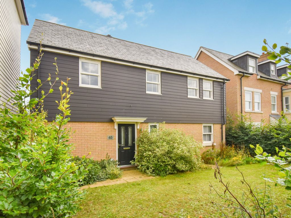 2 bed detached house for sale in Walker Mead, Biggleswade SG18, £275,000