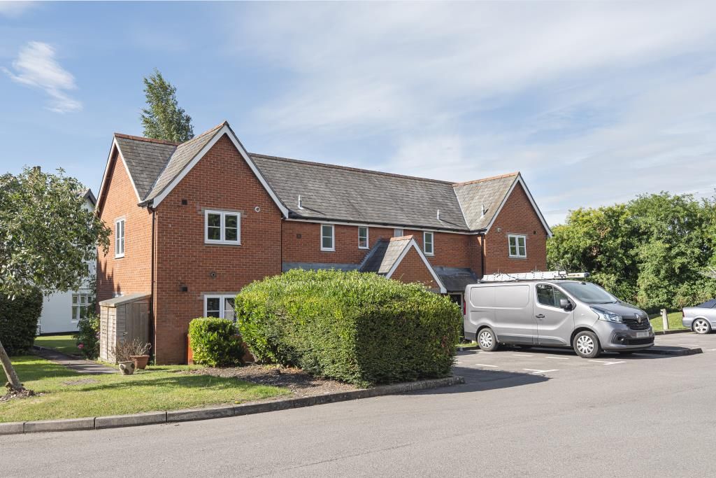 2 bed flat for sale in Cholsey, Wallingford OX10, £219,500