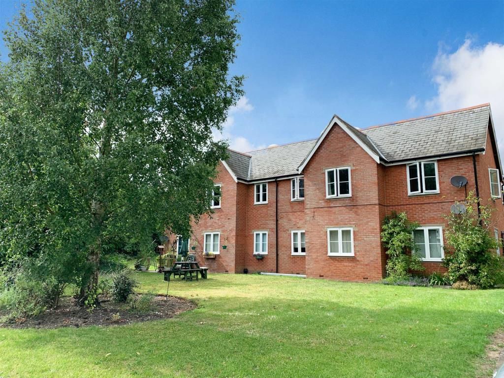 2 bed flat for sale in Cholsey, Wallingford OX10, £219,500