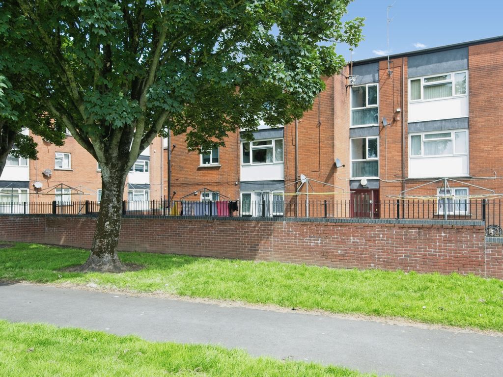 2 bed flat for sale in Anderson Place, Cardiff CF24, £140,000