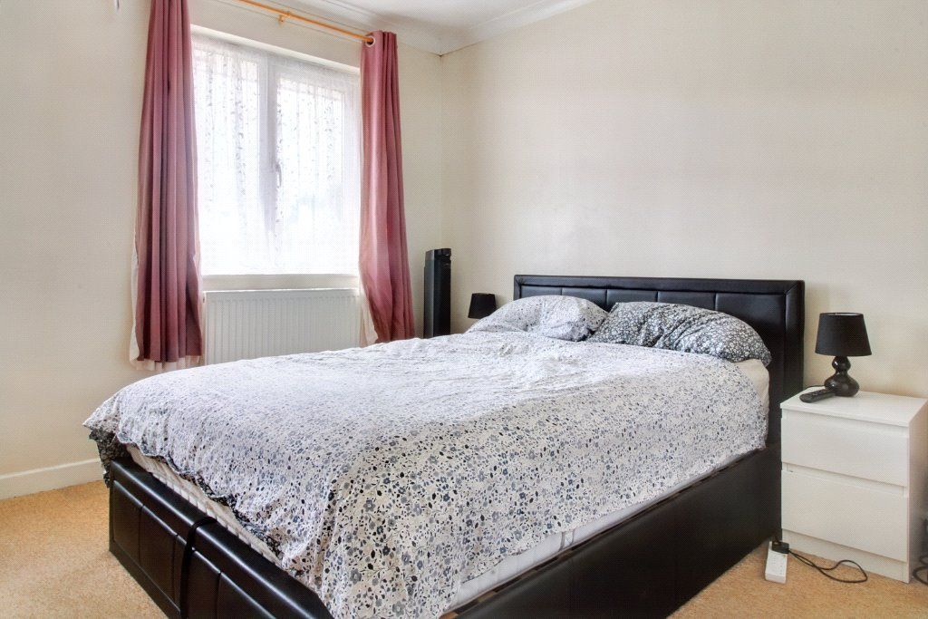 2 bed end terrace house for sale in Bradenham Road, Grange Park, Swindon SN5, £200,000