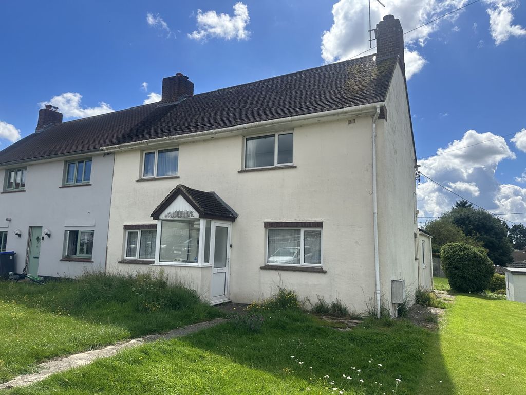 3 bed semi-detached house for sale in Horefield, Salisbury SP4, £230,000
