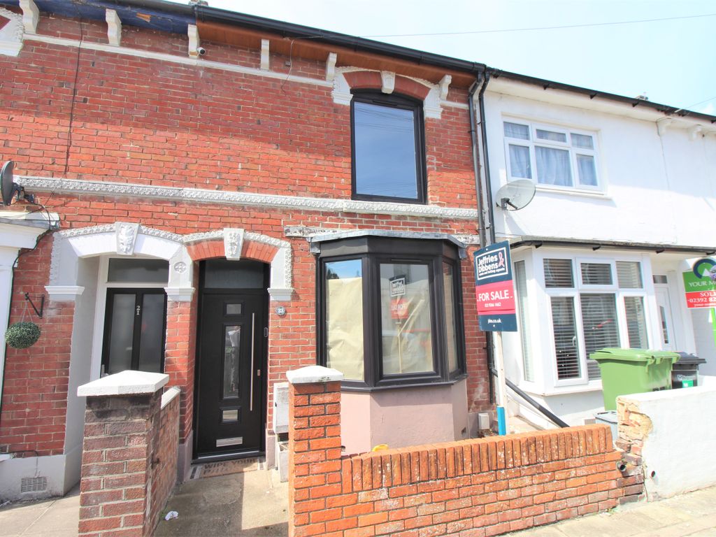 2 bed terraced house for sale in Aylesbury Road, Portsmouth PO2, £199,995