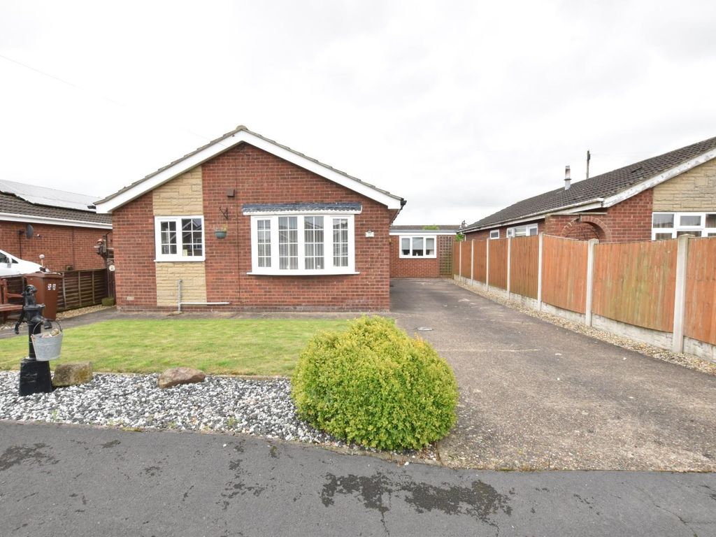3 bed detached bungalow for sale in The Meadows, Burringham, Scunthorpe DN17, £200,000