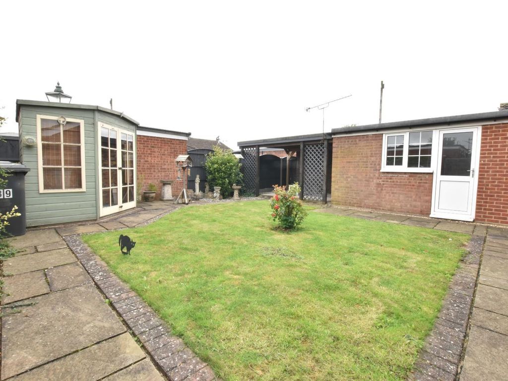 3 bed detached bungalow for sale in The Meadows, Burringham, Scunthorpe DN17, £200,000