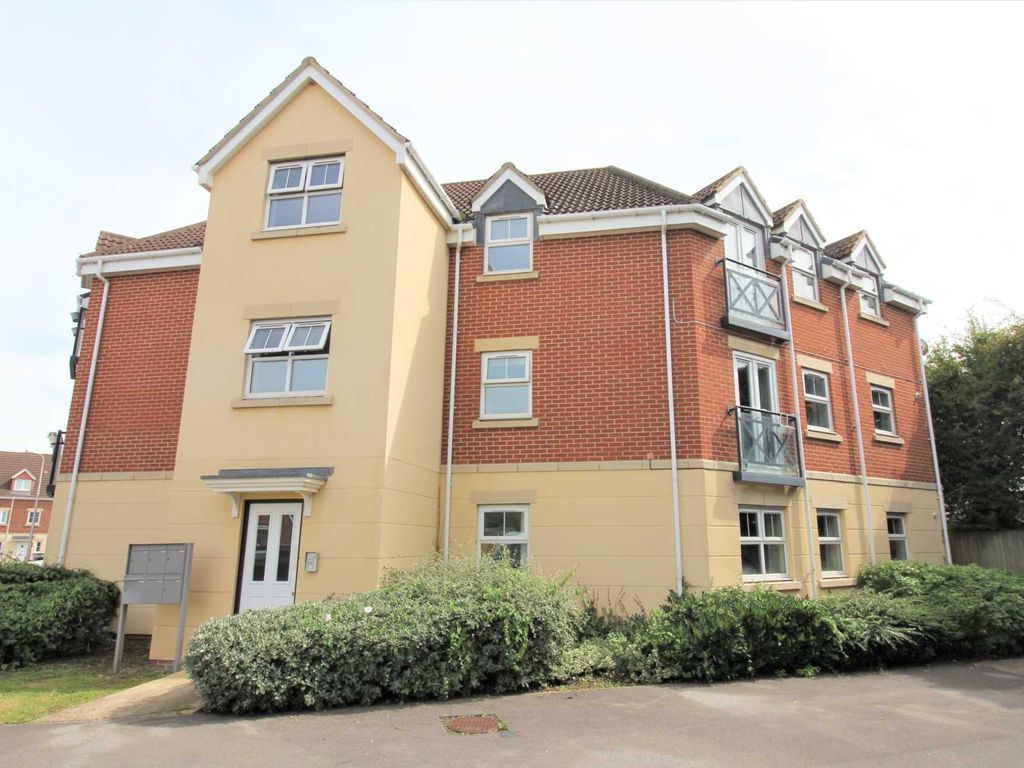 2 bed flat for sale in Brunel Way, Yatton BS49, £189,950
