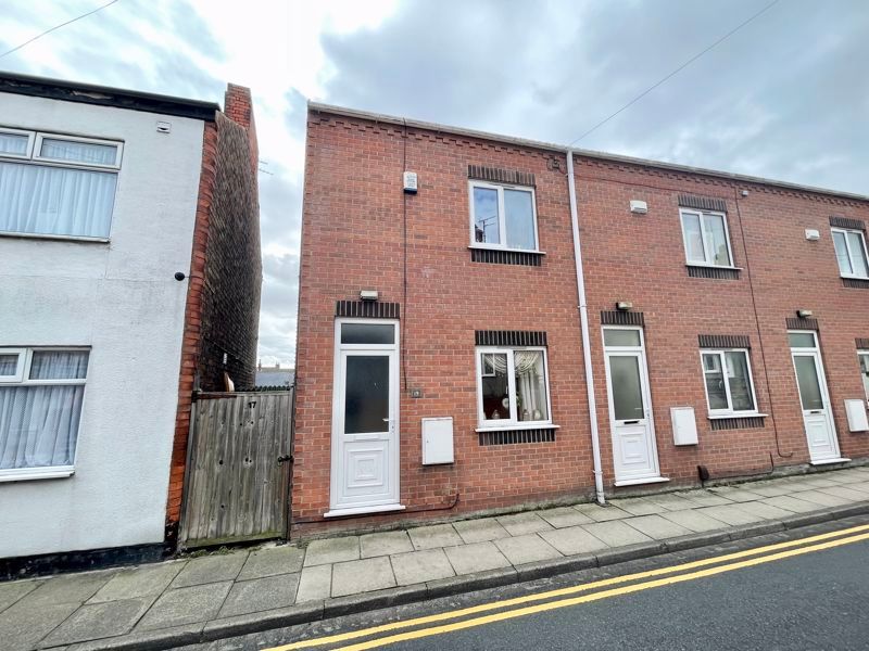 3 bed end terrace house for sale in Humber Street, Cleethorpes DN35, £124,950