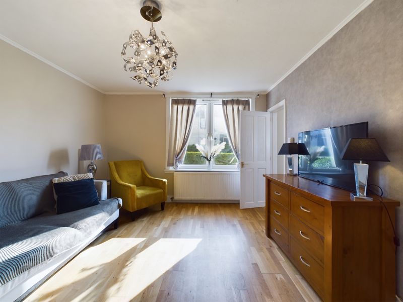 2 bed flat for sale in Tullos Crescent, Aberdeen AB11, £85,000