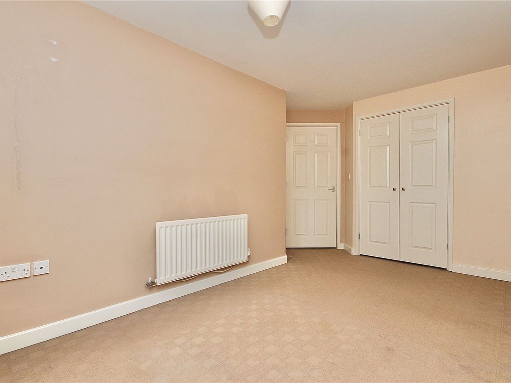 2 bed flat for sale in Jovian Way, Ipswich, Suffolk IP1, £120,000